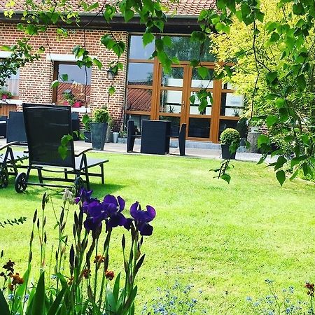 Au Coeur Des Hotes Steenvoorde Exterior foto