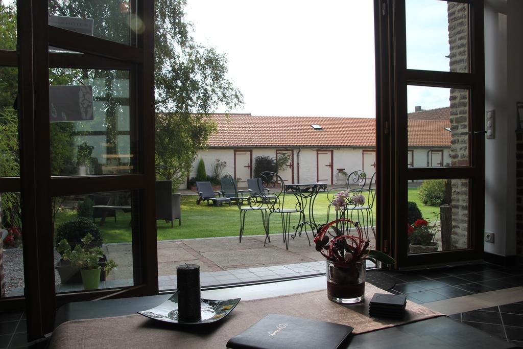 Au Coeur Des Hotes Steenvoorde Exterior foto