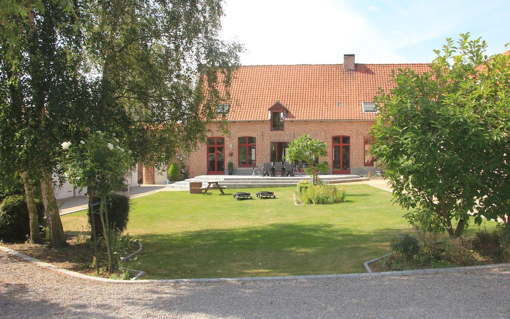 Au Coeur Des Hotes Steenvoorde Exterior foto