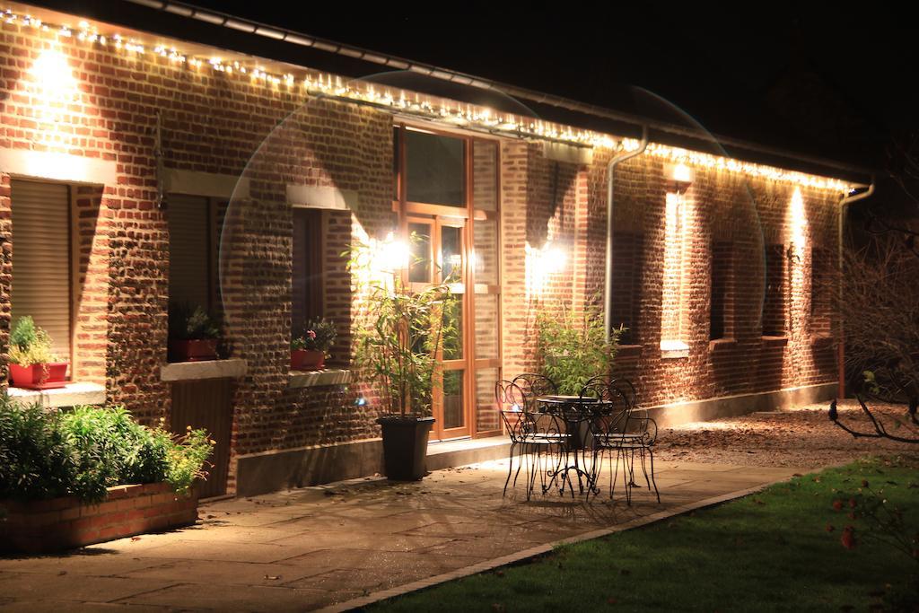 Au Coeur Des Hotes Steenvoorde Exterior foto
